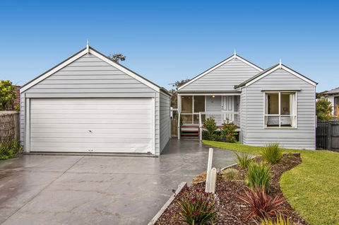 GDay Beach House - Holiday Byron Bay 0