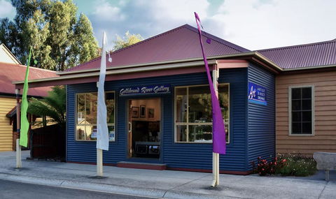 Gellibrand River Gallery Accommodation - Holiday Byron Bay 0