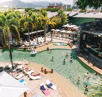 Gilligan's Backpacker Hotel  Resort Cairns - Holiday Byron Bay
