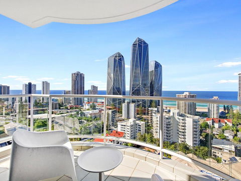 Gold Tower Private 2 Bedroom Dual Key - Holiday Byron Bay 0