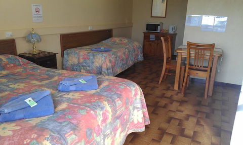Goolgowi Highway Motel - Holiday Byron Bay 3