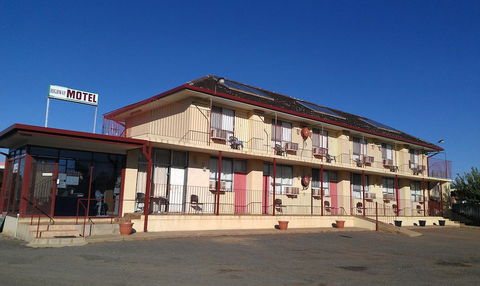 Goolgowi Highway Motel - Holiday Byron Bay 2