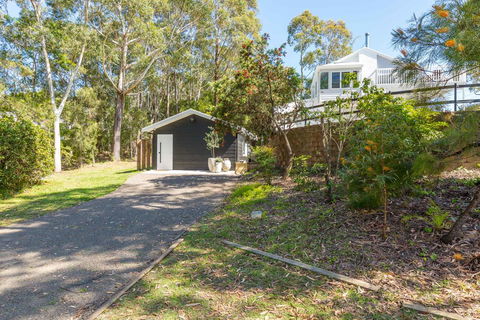 Gorgeous Beachside Cottage Jervis Bay - Holiday Byron Bay 1