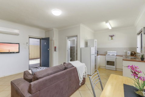 Gossan Street Units - Holiday Byron Bay 3