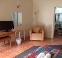 Grampians Motel /Hotel - Holiday Byron Bay