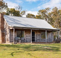 Grampians Pioneer Cottages - Holiday Byron Bay