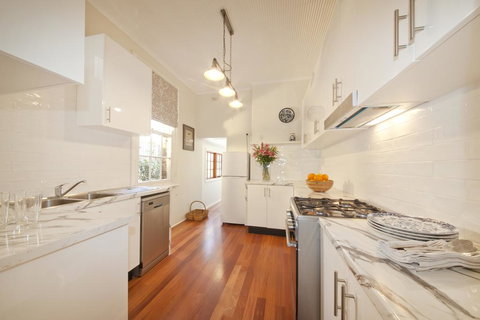 Grand Historical Terrace At The Rocks - Holiday Byron Bay 1