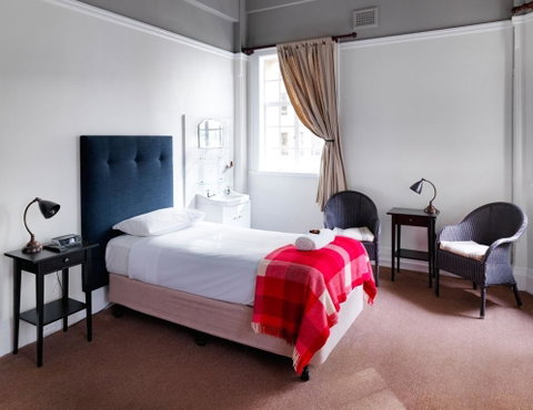 Grand Hotel Sydney - Holiday Byron Bay 0