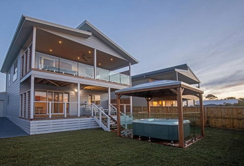 Grande Nisi Casa Cowes - Holiday Byron Bay 0