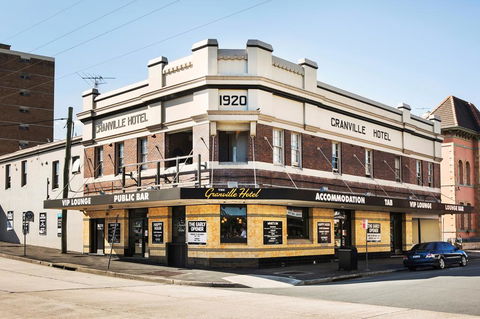 Granville Hotel - Holiday Byron Bay 2