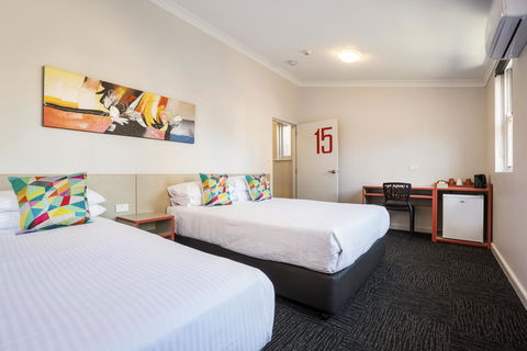 Granville Hotel - Holiday Byron Bay 3