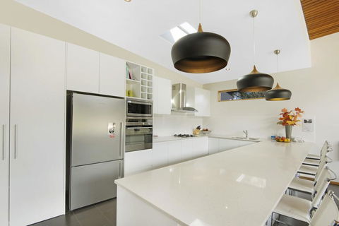 Grey Mare Chalet - Holiday Byron Bay 3