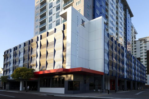 H On Mitchell Apartment Hotel - Holiday Byron Bay 0