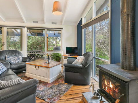 Hakea Bush Cabin - Holiday Byron Bay 1