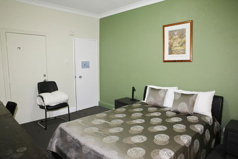 Hampton Court Apartments - Holiday Byron Bay 1