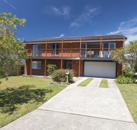 HAMPTONS - Holiday Byron Bay