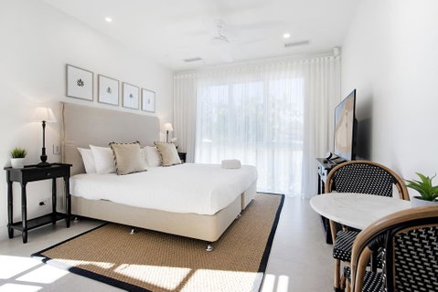 Hamptons #1 Broadbeach Apartment - 1 Bedroom - New Luxurious - Holiday Byron Bay 0