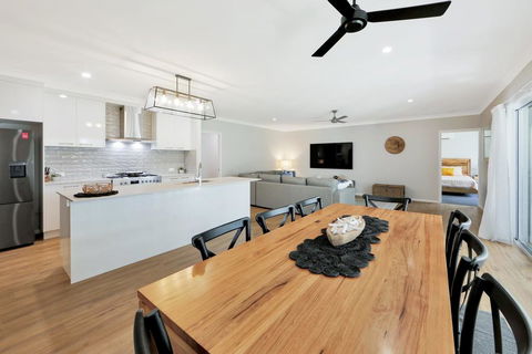 Hamptons @ The Point - Holiday Byron Bay 0