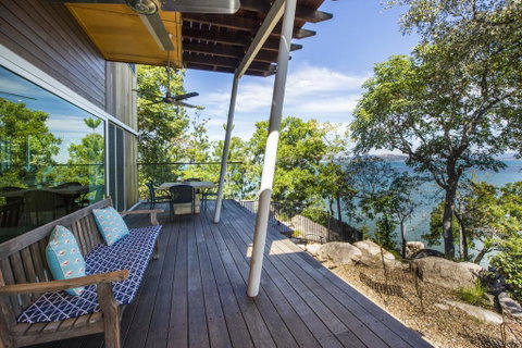 Headland Hideaway - Holiday Byron Bay 2