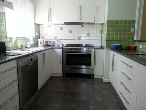 HEALESVILLE GETAWAY - Holiday Byron Bay 2