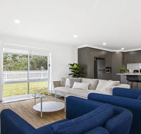 Heartland and Burrows - 450m to beach - Holiday Byron Bay