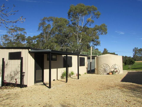 HEATHCOTE SHIRAZ COUNTRY STAYS - Holiday Byron Bay 0