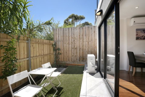 Heidelberg Short-stay Apartments - Holiday Byron Bay 2