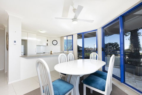 Heritage Unit 101/18 Manning Street, Tuncurry - Holiday Byron Bay 2