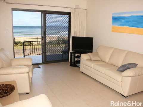 Hi Surf #4 - 4/101 Avoca Drive, Avoca Beach - Holiday Byron Bay 1