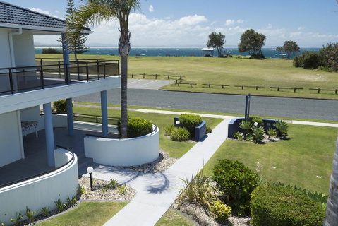 Hi Surf Unit 3, 92 Head St, Forster - Holiday Byron Bay 2