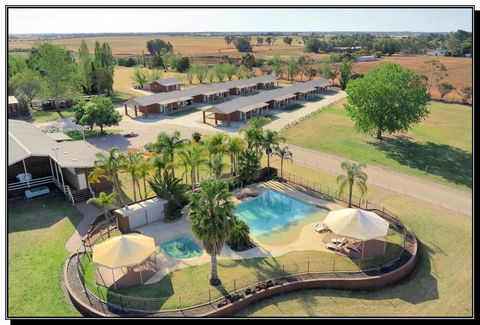 Hilltop Resort - Holiday Byron Bay 0