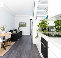 Hip one-bedroom house in inner Sydney - Holiday Byron Bay
