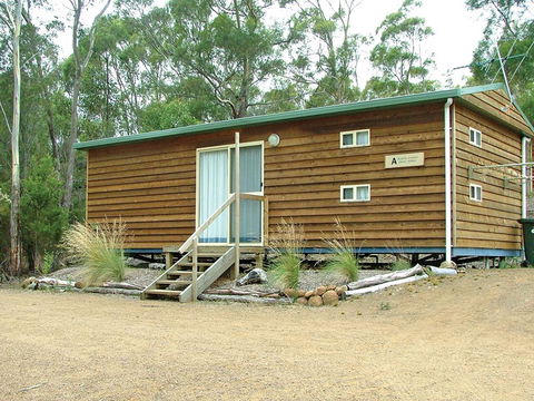 Hobart Bush Cabins - Holiday Byron Bay 1