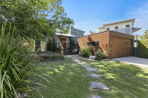 Holiday Hideaway, Sunshine Beach - Holiday Byron Bay 0