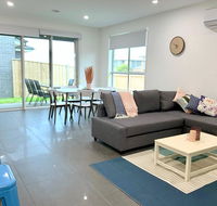 Homely Getaways in New Torquay - Holiday Byron Bay