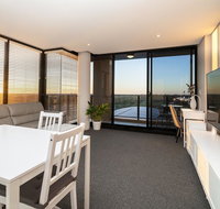 Horizons 1402 - Holiday Byron Bay