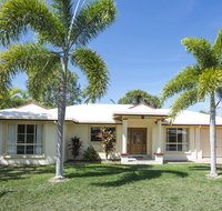 Island Dreams - Holiday Byron Bay