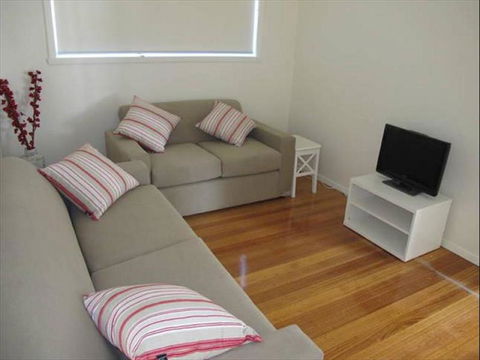 Island Living - Holiday Byron Bay 2