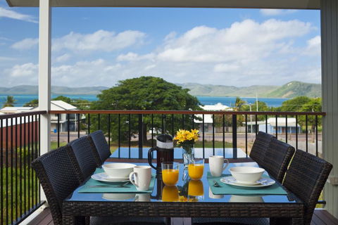 Island Villas & Apartments - Holiday Byron Bay 0