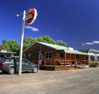 Ivanhoe Hotel Motel - Holiday Byron Bay