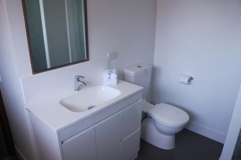Jadon Place Holiday Apartments - Holiday Byron Bay 2