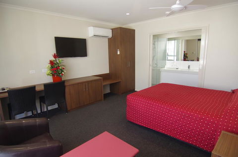 Jane Eliza Motor Inn - Holiday Byron Bay 3