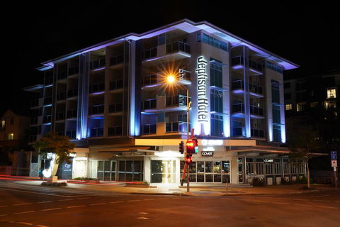 Jephson Hotel & Apartments - Holiday Byron Bay 0