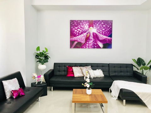 Jewel In The West-Newly Built And Spacious - Holiday Byron Bay 0