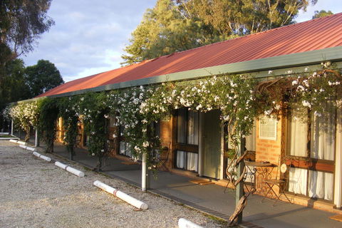 Jolly Swagman Motor Inn Holbrook - Holiday Byron Bay 2