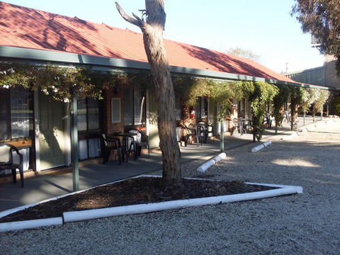 Jolly Swagman Motor Inn Holbrook - Holiday Byron Bay 3