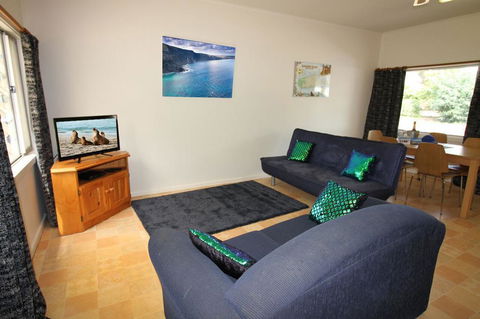 Kangaroo Island Coastal Villas - Holiday Byron Bay 2