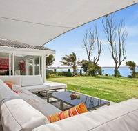 Karelda - absolute waterfront pet friendly property - Holiday Byron Bay