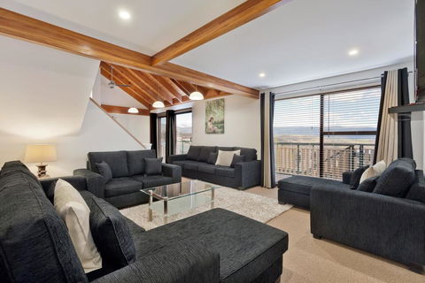 Kestrels Rest 1/116 Gippsland Street - Holiday Byron Bay 2