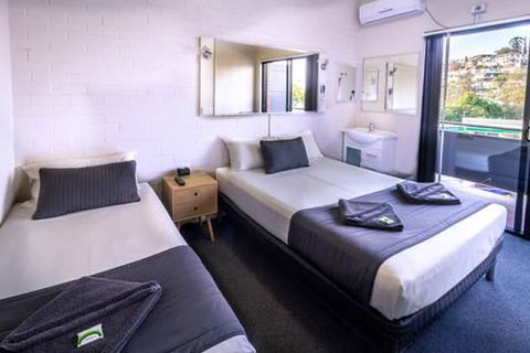 Kingsford Riverside Inn - Holiday Byron Bay 3